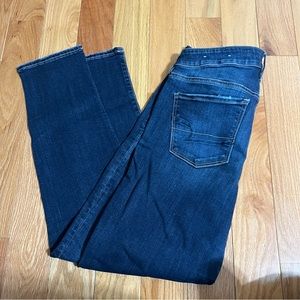 ANERICAN EAGLE SKINNY JEANS NEVER WORN
